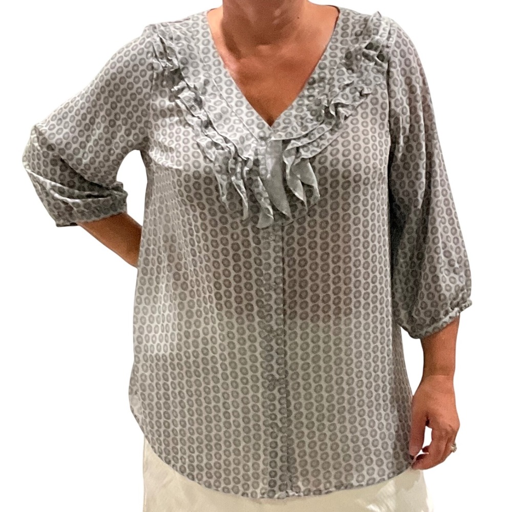 Avenue Parisian Belle Collection Circle Print‎ Ruffle V-Neck Blouse 14/16